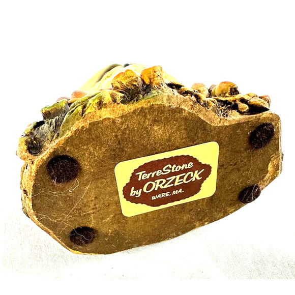 Charming Vintage Owl With Mushrooms and Flowers Statue - Terre Stone Pottery - Picture 7 of 11